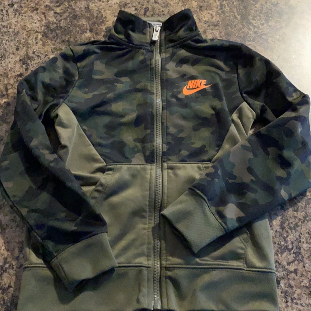 Nike track suit